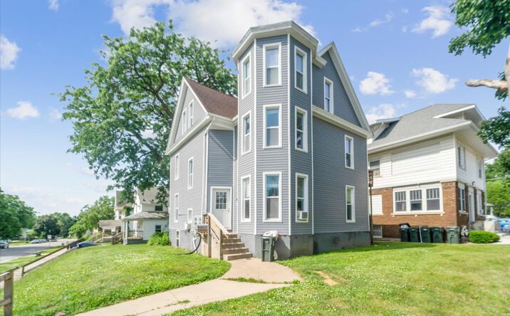 Pictures of Multifamily property located at 2503 Olive St, Cedar Falls, IA 50613 for sales - image #1