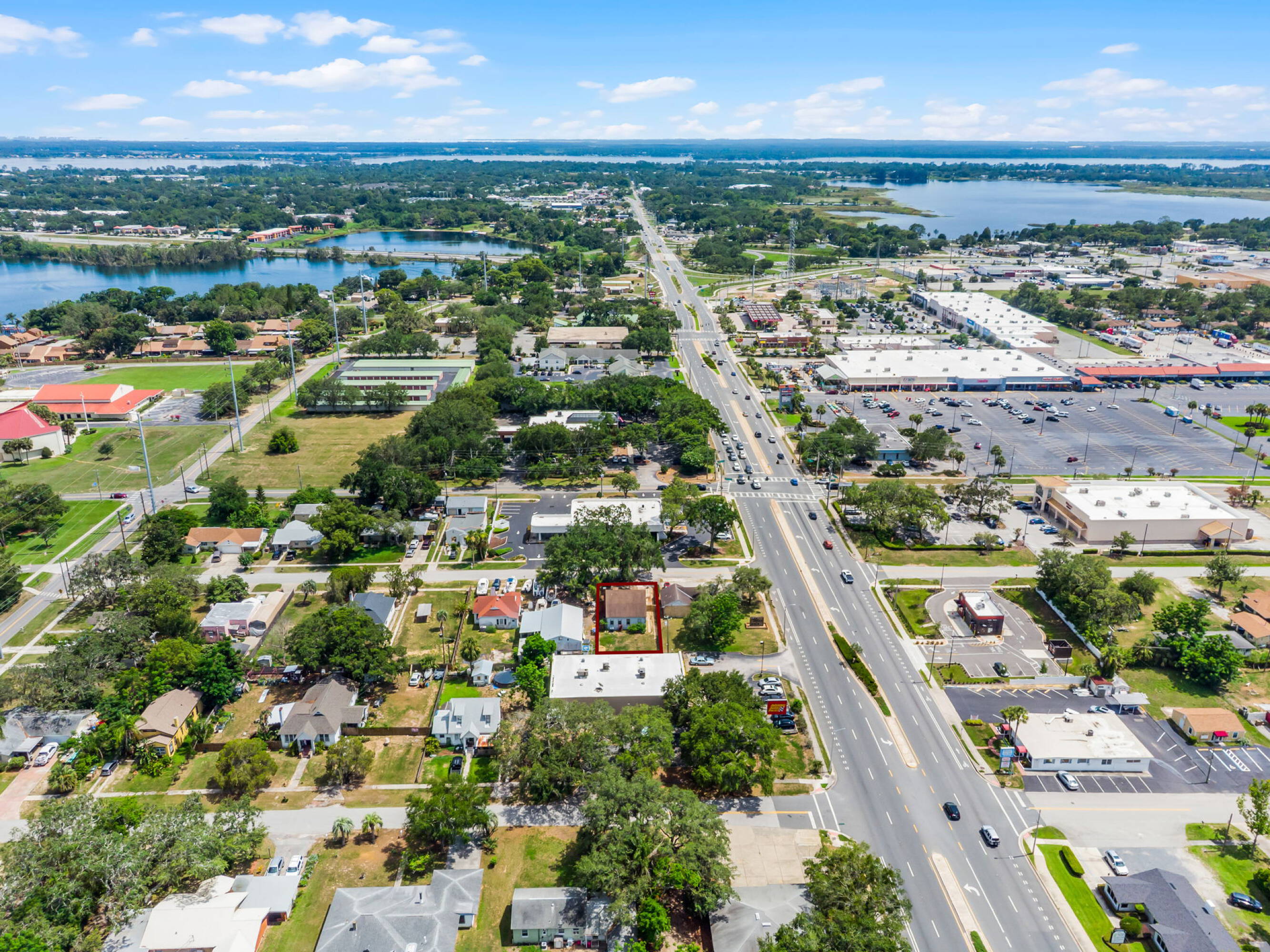 25 E Pinecrest Ave, Eustis, FL 32726