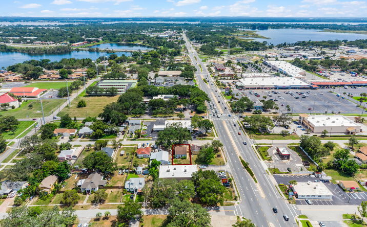 Pictures of Office, Retail property located at 25 E Pinecrest Ave, Eustis, FL 32726 for sales - image #1