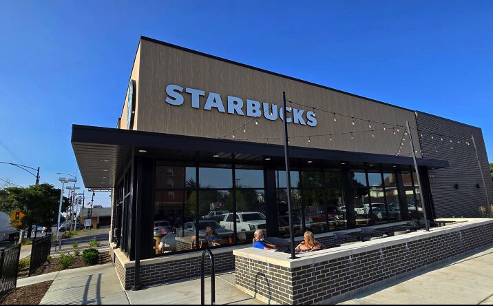 Pictures of Retail property located at 2749 N Cicero Ave, Chicago, IL 60639 for sales - image #1