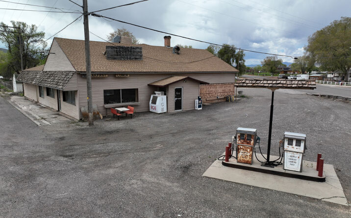 Pictures of Retail property located at 20 S State St, Sigurd, UT 84657 for sales - image #1