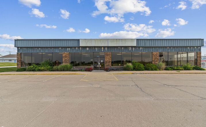 Pictures of Office, Retail, Industrial property located at 2235 E Washington St., Mount Pleasant, IA 52641 for sales - image #1