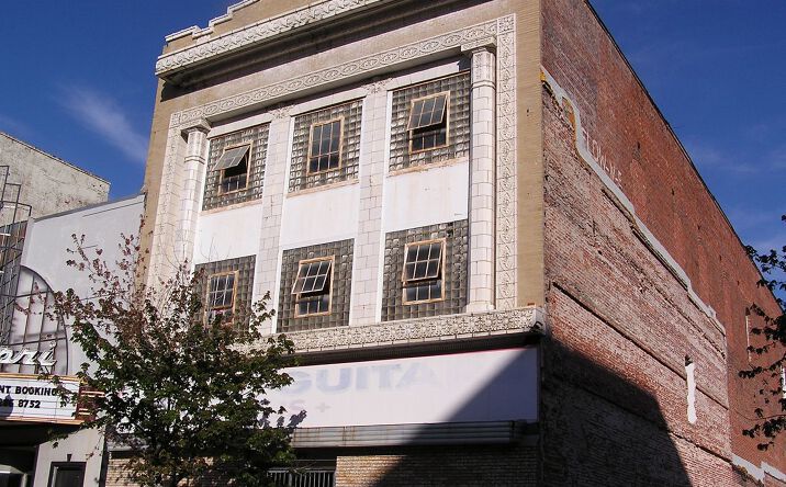 Pictures of Multifamily, Retail property located at 616 Milam Street, Shreveport, LA 71101 for sales - image #1