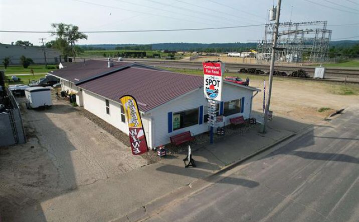Pictures of Business for Sale, Hospitality, Retail property located at 212 E Crawford St, Cassville, WI 53806 for sales - image #1