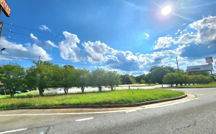 Pictures of Land property located at 1081 Iris Dr SE, Conyers, GA 30094 for sales - image #1