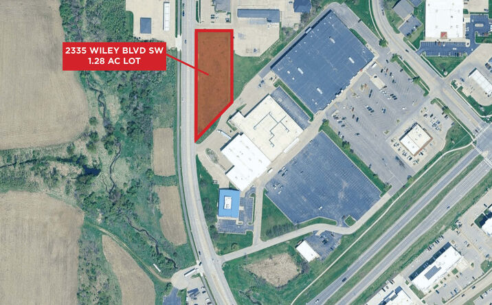Pictures of Land property located at 2335 Wiley Blvd, Cedar Rapids, IA 52404 for sales - image #1