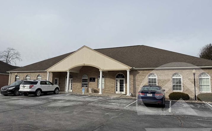 Pictures of Office property located at 5942 Renaissance Pl, Toledo, OH 43623 for sales - image #1