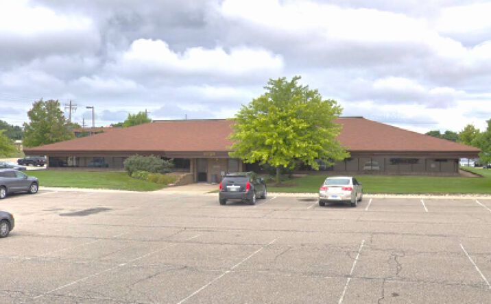 Pictures of Office property located at 30689 - 30821 Barrington St, Madison Heights, MI 48071 for sales - image #1