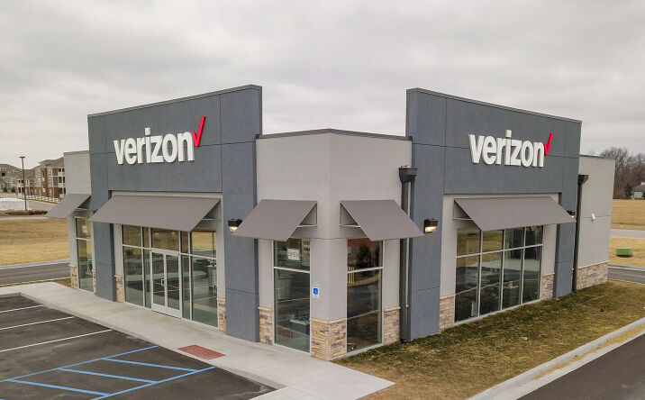Pictures of Retail property located at 5243 E Dupont Road, Fort Wayne, IN 46845 for comps - image #1