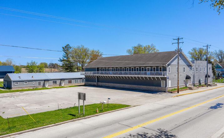 Pictures of Retail property located at N502 State Road 67, Ashippun, WI 53003 for sales - image #1