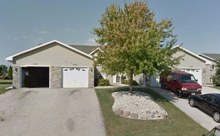 image of property at 2101 GREEN VALLEY DR Janesville WI 53546-1208