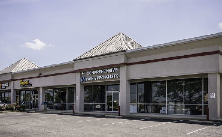Pictures of Retail property located at 3841 Ruckriegel Pkwy, Louisville, KY 40299 for comps - image #1