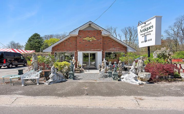 Pictures of Retail property located at 69465 Main Road, Southold, NY 11944 for sales - image #1