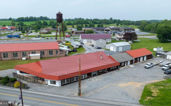 Pictures of Retail, Industrial, Mixed Use property located at 417 Newport Ave, Christiana, PA 17509 for sales - image #1