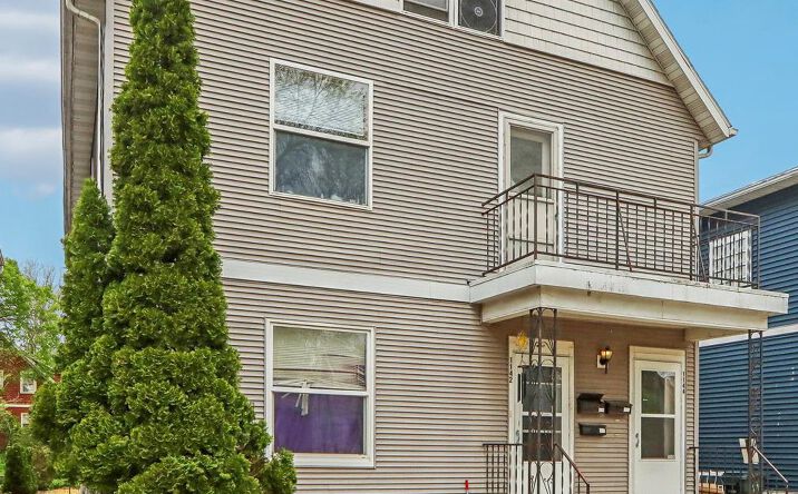 image of property at 1142 E MIFFLIN ST Madison WI 53703-2435