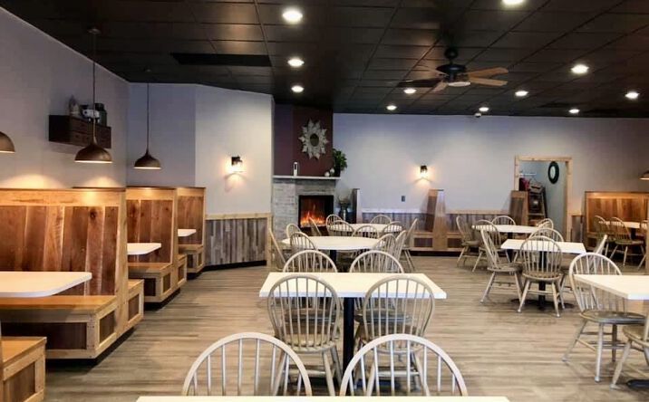Pictures of Retail property located at 1916 S Marquette, Prairie Du Chien, WI 53821-3031 for sales - image #1