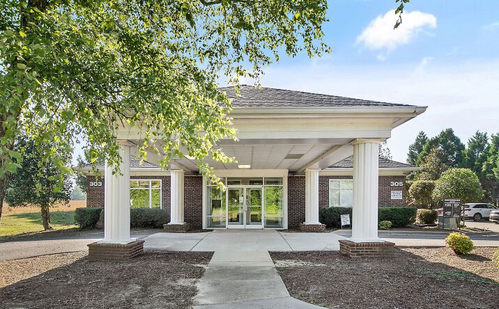 Pictures of Office property located at 303 Tilghman Dr, Dunn, NC 28334 for sales - image #1