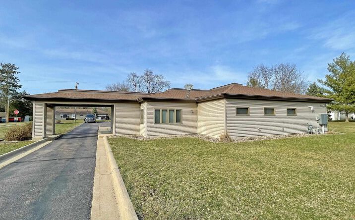 Pictures of Retail, Office property located at 102 GILLETTE, Pardeeville, WI 53954 for sales - image #1