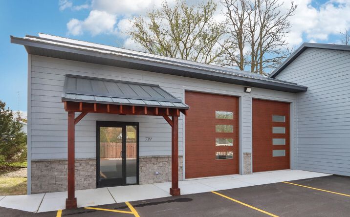Pictures of Retail, Office property located at 719 W Main, Watertown, WI 53094 for sales - image #1