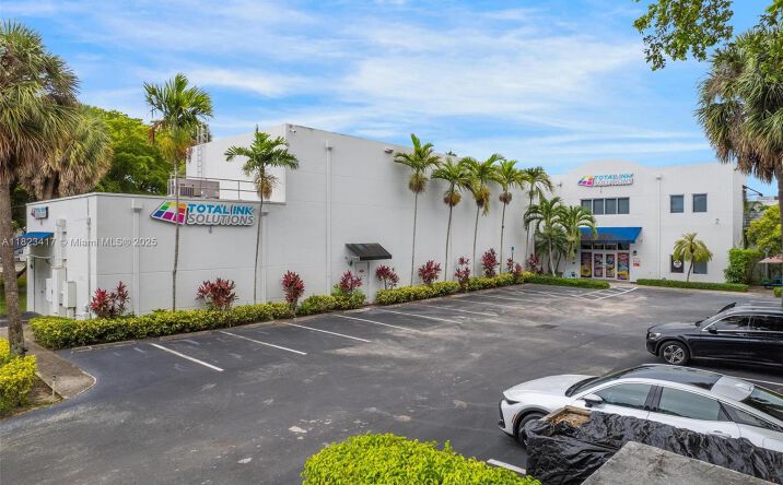 Pictures of Industrial property located at 6775 NW 15th Ave, Fort Lauderdale, FL 33309 for sales - image #1