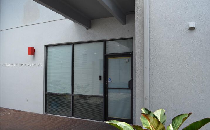 Pictures of Industrial property located at 7311 NW 12th St # 20, Miami, FL 33126 for sales - image #1