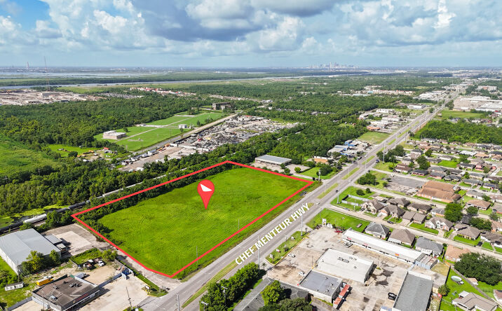 Pictures of Land property located at 10700 Chef Menteur Hwy, New Orleans, LA 70127 for sales - image #1