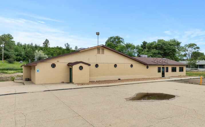 Pictures of Retail, Office, Mixed Use property located at 7101 Hwy 2 & 52 W, Minot, ND 58703 for sales - image #1