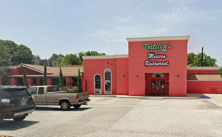 Pictures of Retail property located at 9602 Spencer Highway, La Porte, TX 77571 for sales - image #1