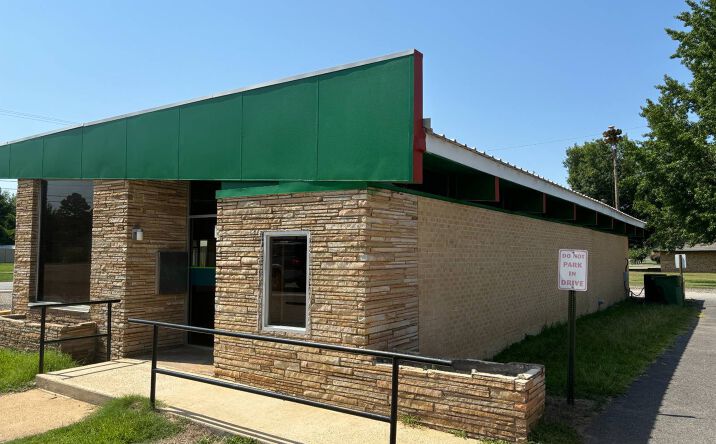 Pictures of Office property located at 112 Pine, Taylor, AR 71861 for sales - image #1