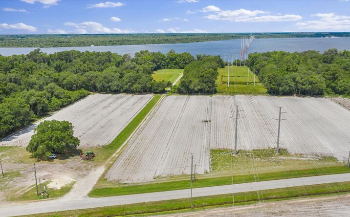 Pictures of Land property located at 233 E River Rd, East Palatka, FL 32131 for sales - image #1