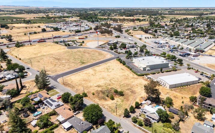 Pictures of Land property located at Tehama & Walker, Orland, CA 95963 for sales - image #1