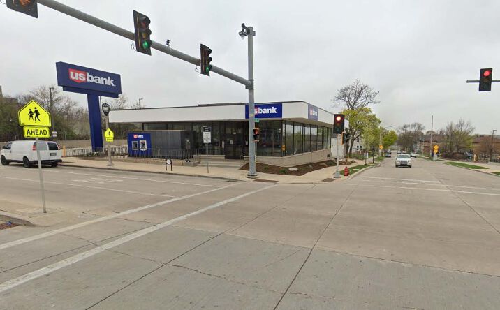 Pictures of Retail, Office property located at 2525 W Wisconsin Ave, Milwaukee, WI 53233 for sales - image #1