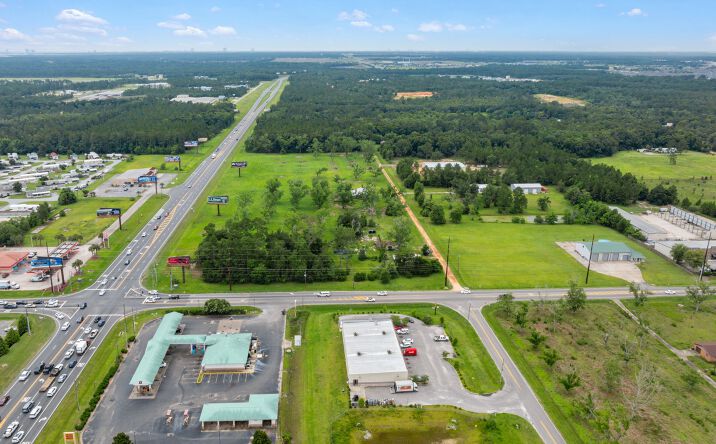 Pictures of Land property located at 12476 Robert Ln Dr, Foley, AL 36535 for sales - image #1