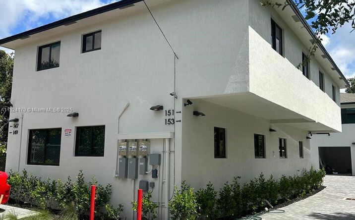 Pictures of Multifamily property located at 147 NW 61st St, Miami, FL 33127 for sales - image #1