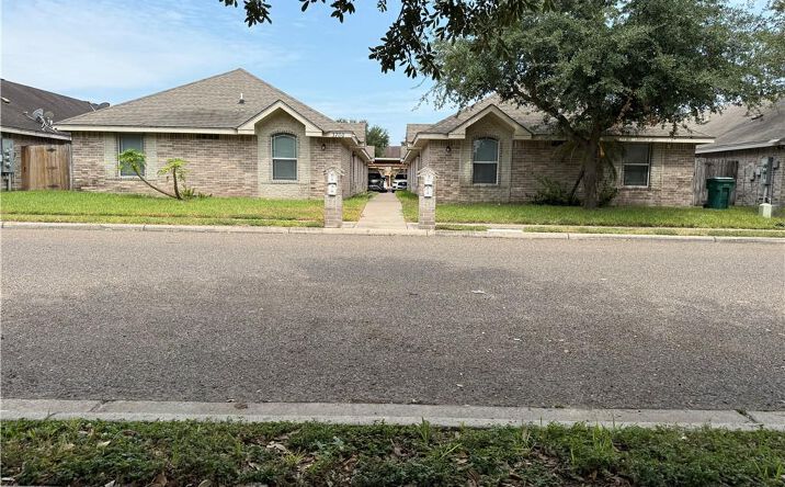 Pictures of Multifamily property located at 3700 S Fairmont Avenue, Pharr, TX 78577 for sales - image #1