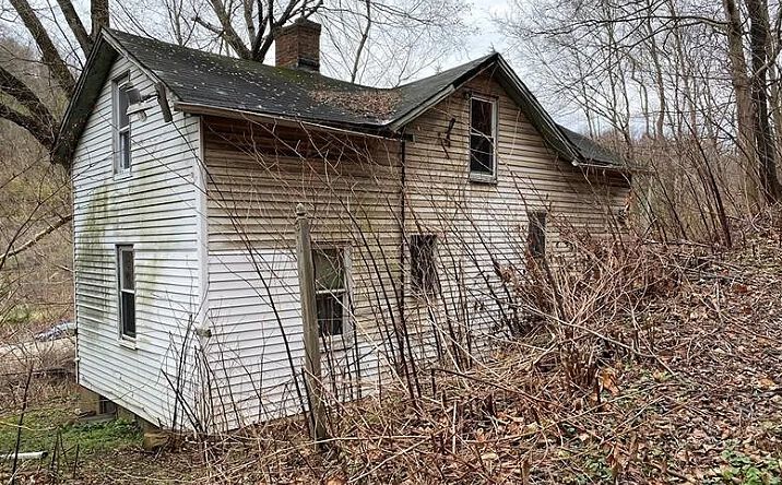Pictures of Land, Mixed Use property located at 3704 Crooked Run Rd, North Versailles, PA, North Versailles,, PA 15137 for sales - image #1