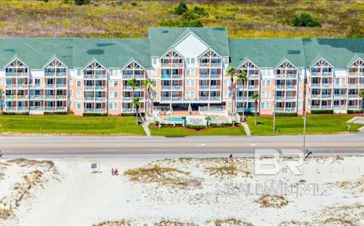 Pictures of Multifamily property located at 572 E Beach Boulevard, Gulf Shores, AL 36542 for sales - image #1