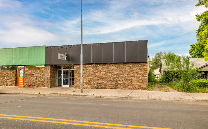 Pictures of Industrial, Mixed Use, Office, Retail property located at 417 W Santa Fe Ave, Flagstaff, AZ 86001 for sales - image #1