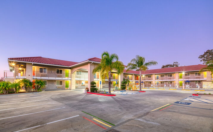 Pictures of Hospitality property located at 28980 Old Town Front St, Temecula, CA 92590 for sales - image #1