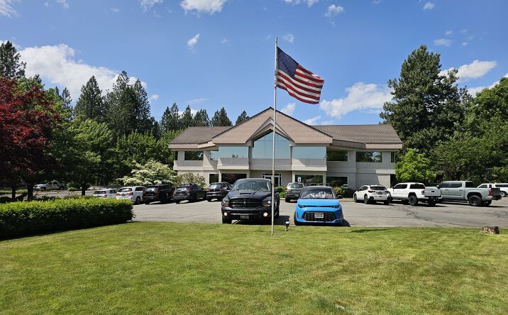 Pictures of Office property located at 1044 Northwest Blvd, Coeur d'Alene, ID 83814 for sales - image #1