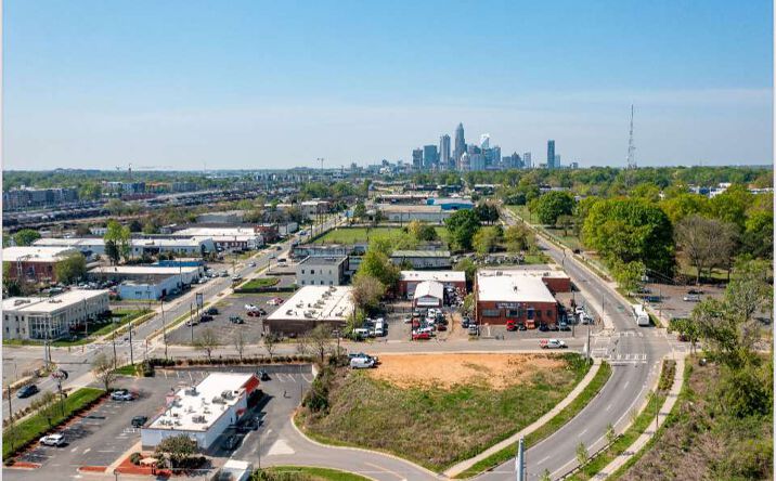 Pictures of Retail, Office, Industrial property located at 117 W 28th St, Charlotte, NC 28206 for sales - image #1