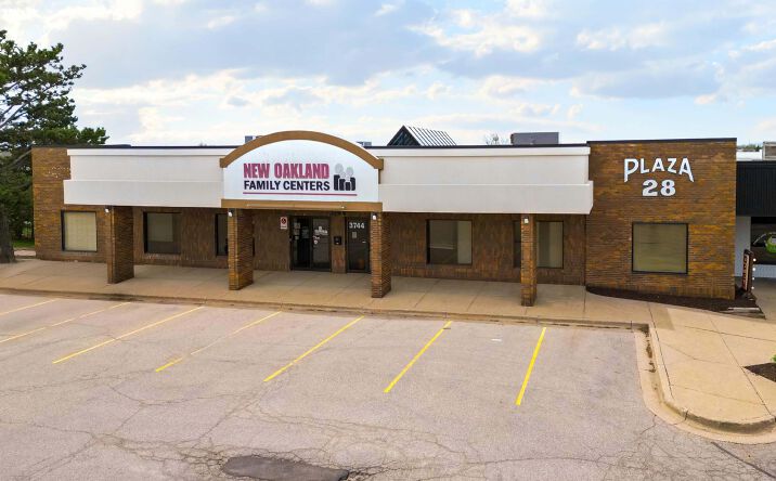 Pictures of Retail, Office property located at 3744 28th St SE, Grand Rapids, MI 49512 for sales - image #1