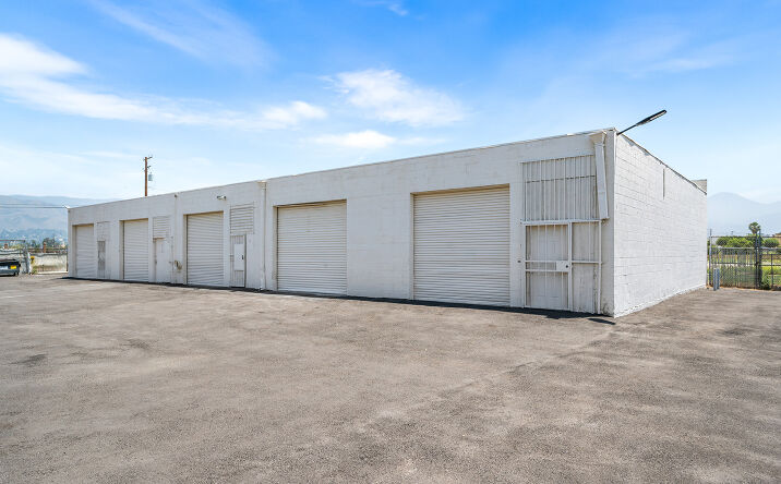 image of property at 27170 5TH ST Highland CA 92346-4212