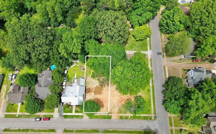 Pictures of Land property located at 1635 Osborne Street, Humboldt, TN 38343 for sales - image #1