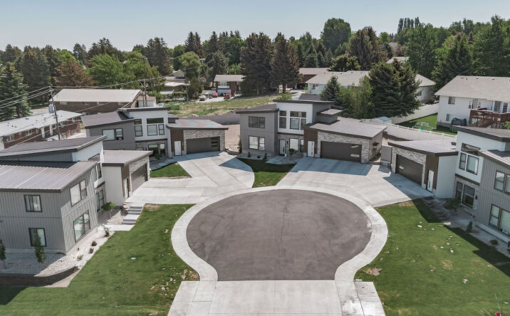 Pictures of Multifamily property located at 425 Harvard Ave, Rexburg, ID 83440 for sales - image #1