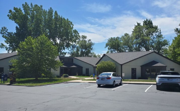 Pictures of Office property located at 5226 S East St, Indianapolis, IN 46227 for sales - image #1