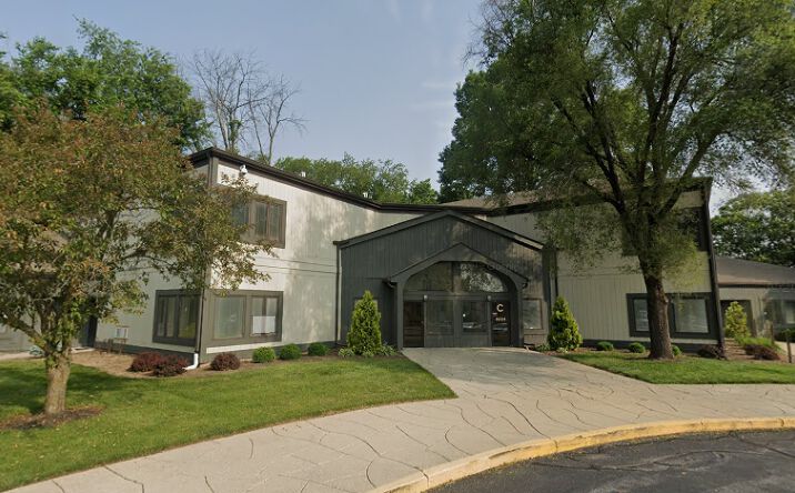 Pictures of Office property located at 5224 S East St, Indianapolis, IN 46227 for sales - image #1