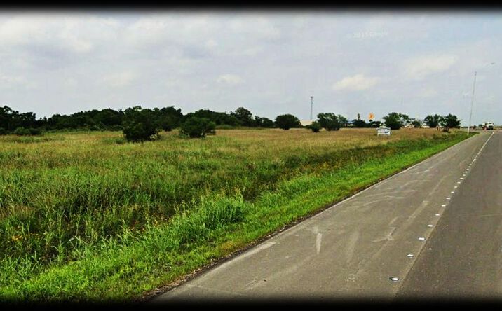 Pictures of Land property located at IH-69 Frontage, Victoria, TX 77901 for sales - image #1