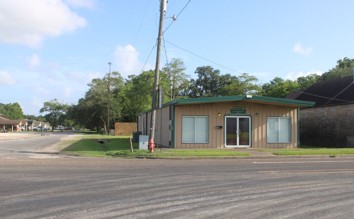 Pictures of Office, Retail, Special Purpose property located at 344 Broadway Ave, Winnie, TX 77665 for sales - image #1