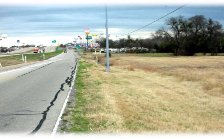Pictures of Land property located at IH-45 Frontage at MLK, Ennis, TX 75119 for sales - image #1